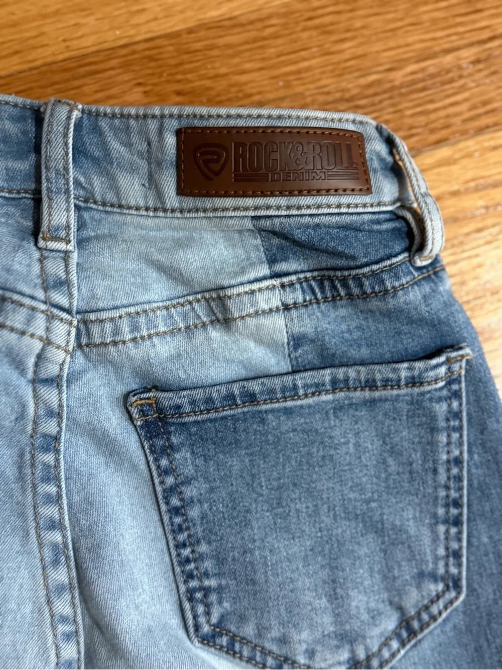 Rock & Roll Denim Two-Tone High Waist Jeans Sz 25 Women’s NWOT